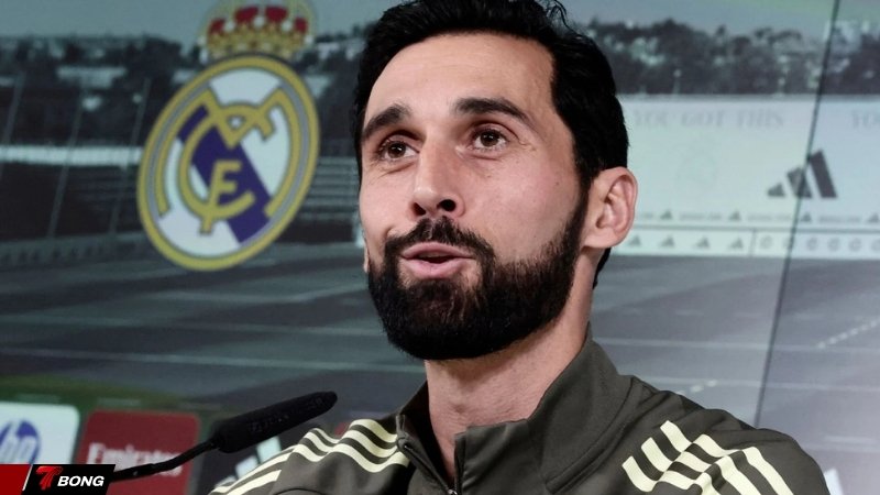 Arbeloa thay thế Alons trở thành HLV Real Mandrid